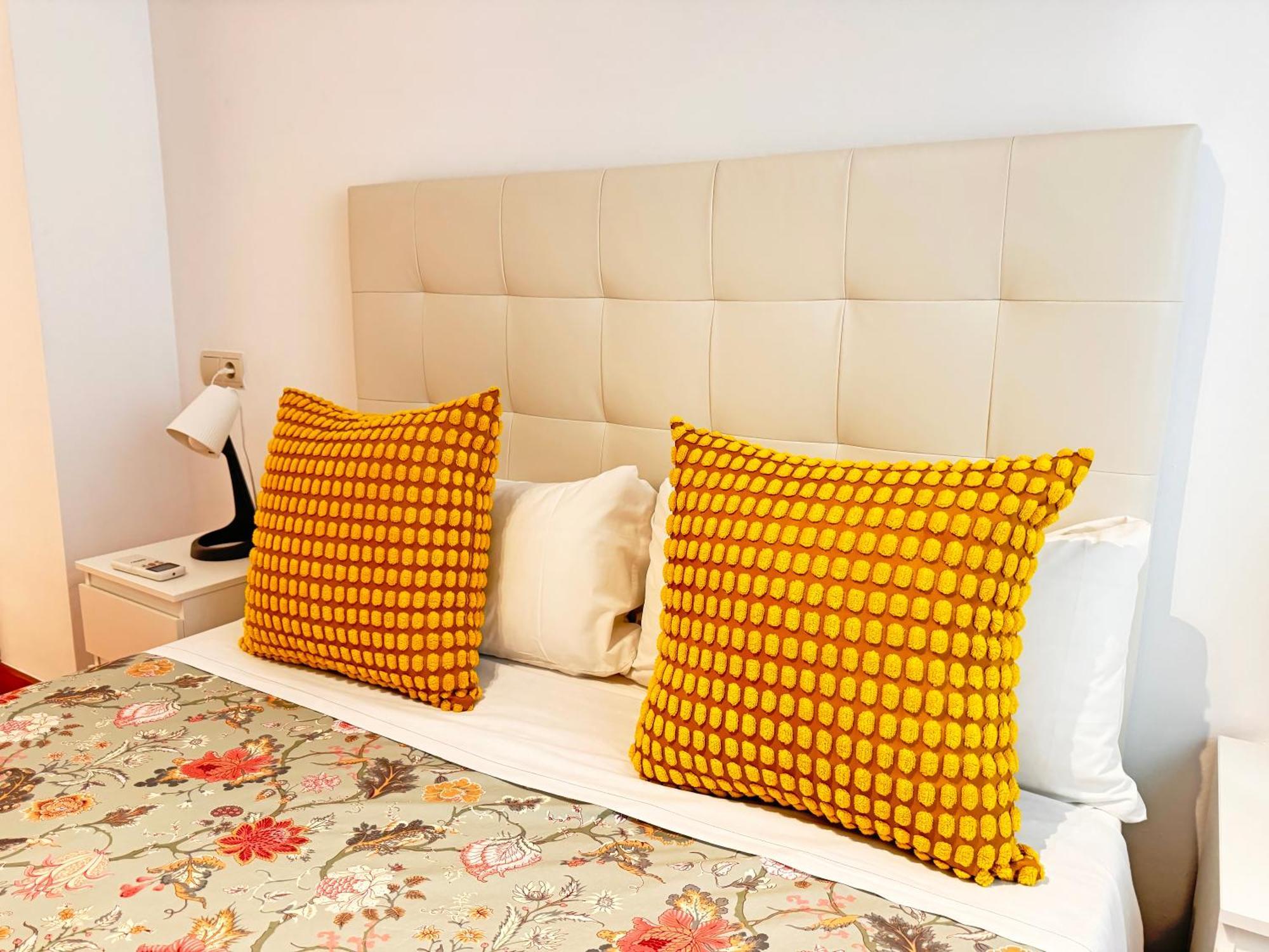 Triana Luxury Numancia Apartment Seville Exterior photo